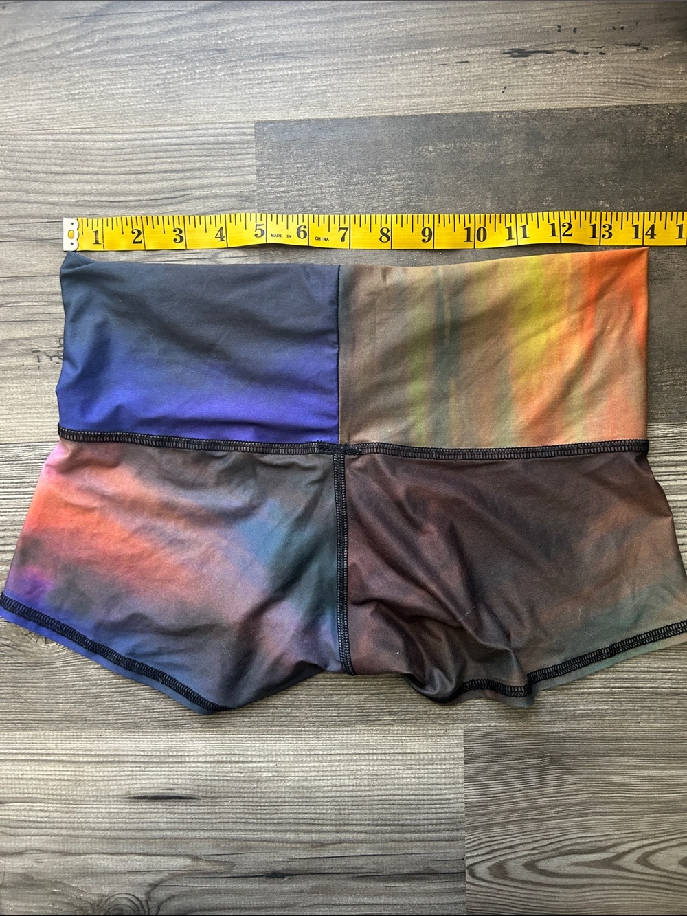 Teeki High-Waist yoga/swim Shorts - Multicolor Sz M - Picture 2 of 3